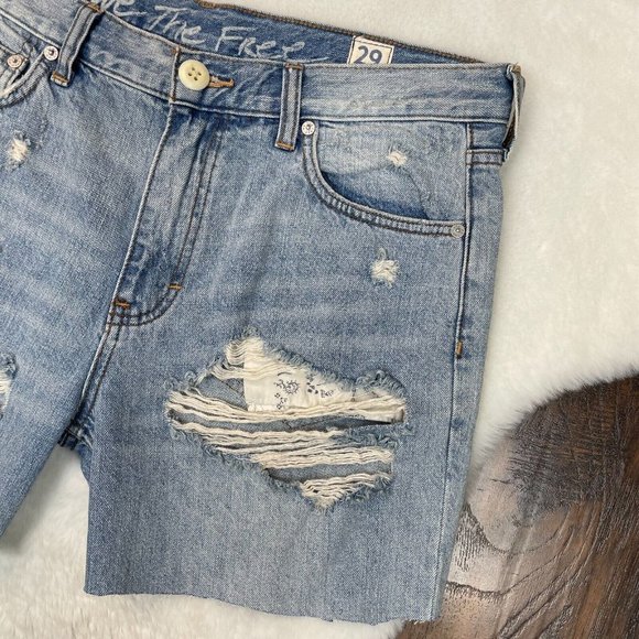 We the Free People Denim Shorts 29 Light Wash Blue Distressed Women - Picture 2 of 13